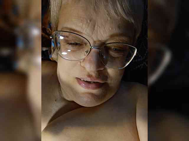 MAJIbILLIKA webcam