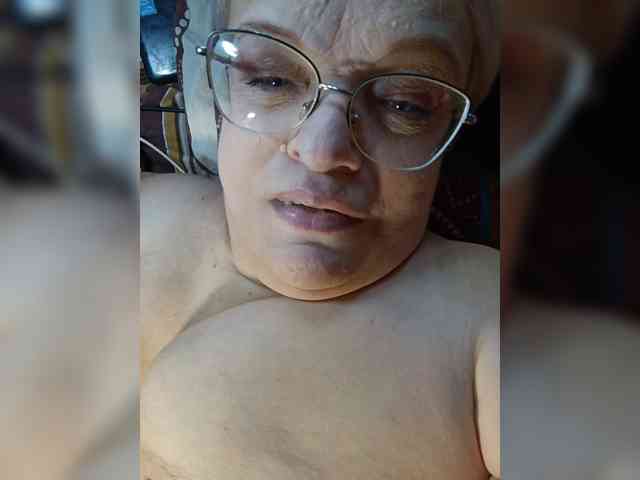 MAJIbILLIKA webcam