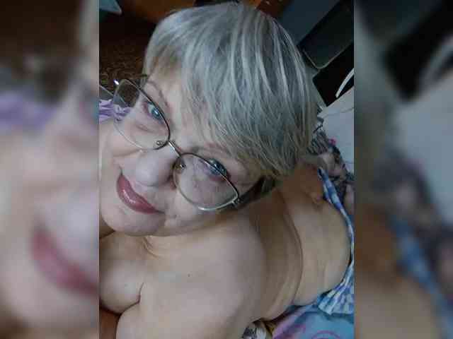 LLIyJluk webcam