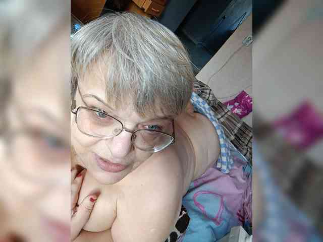 LLIyJluk webcam