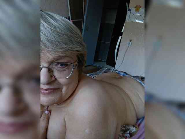 LLIyJluk webcam