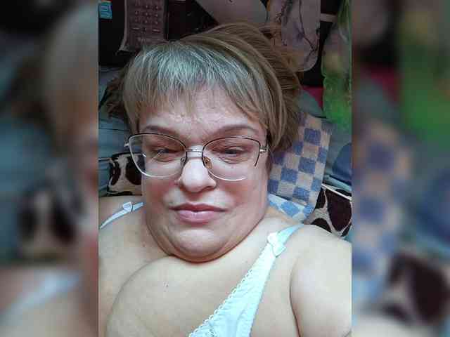 LLIyJluk Sex Cam Show