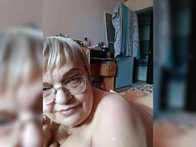 LLIyJluk webcam