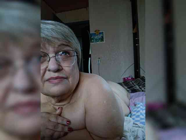 LLIyJluk webcam