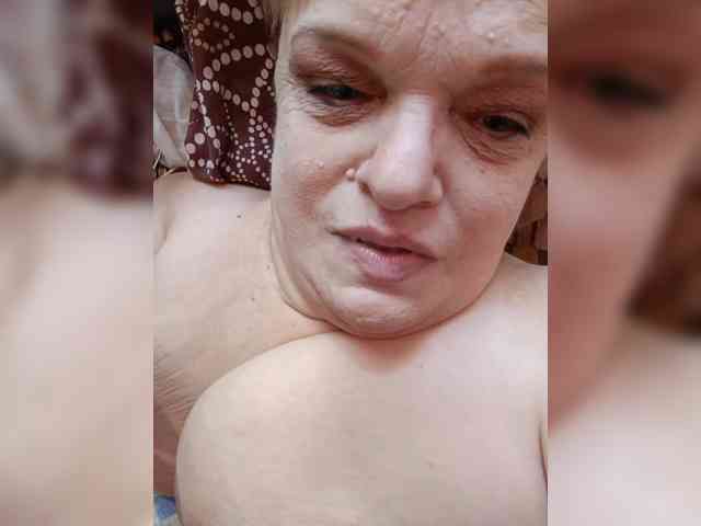 MAJIbILLIKA webcam