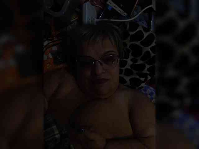 LLIyJluk webcam