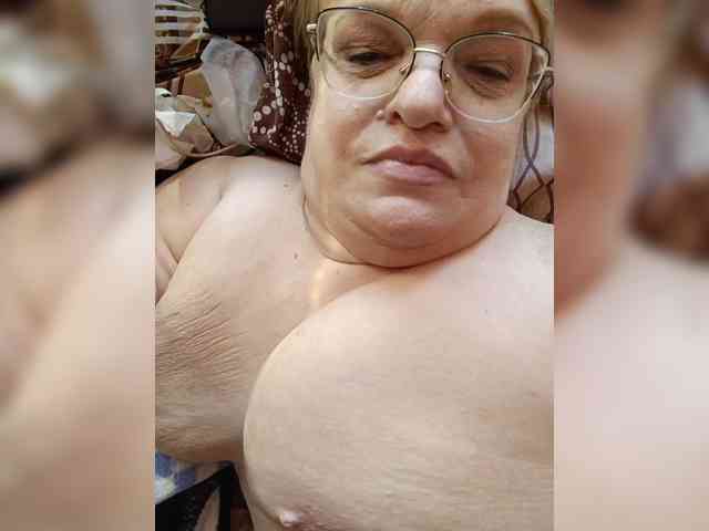 MAJIbILLIKA webcam