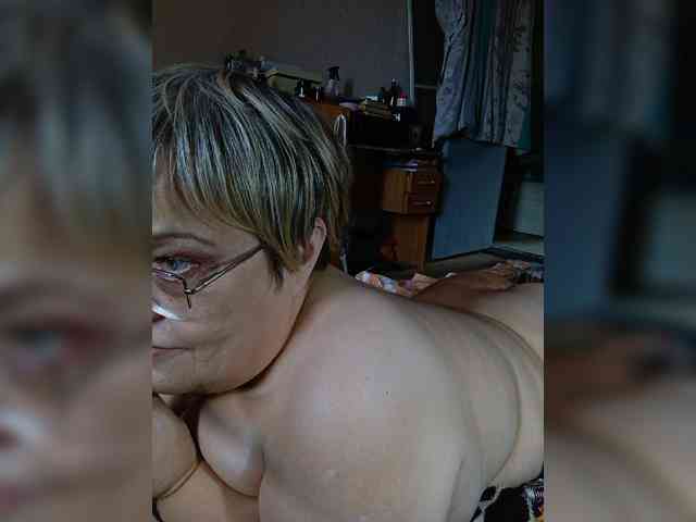 LLIyJluk webcam