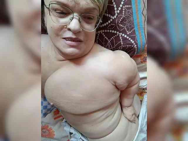 LLIyJluk Live Webcam on BongaCams