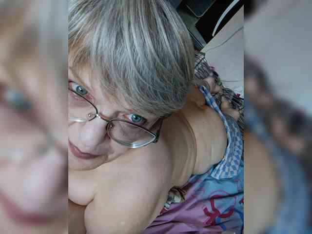 LLIyJluk webcam