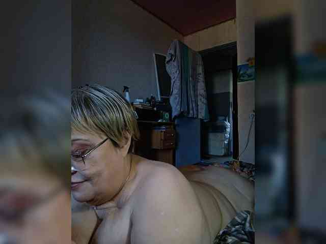 LLIyJluk webcam