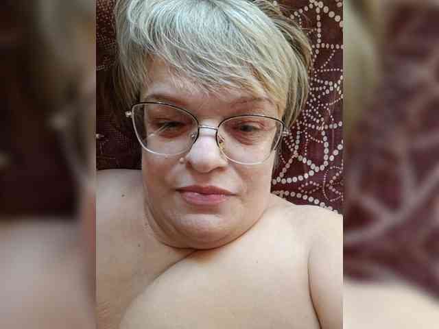 LLIyJluk Live Webcam on BongaCams