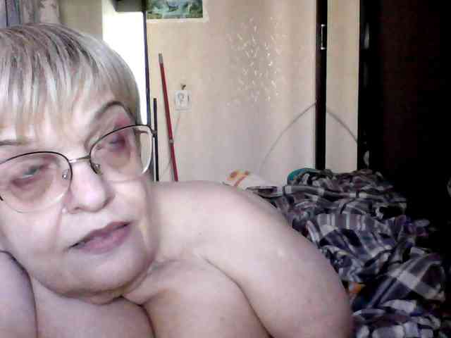 LLIyJluk webcam