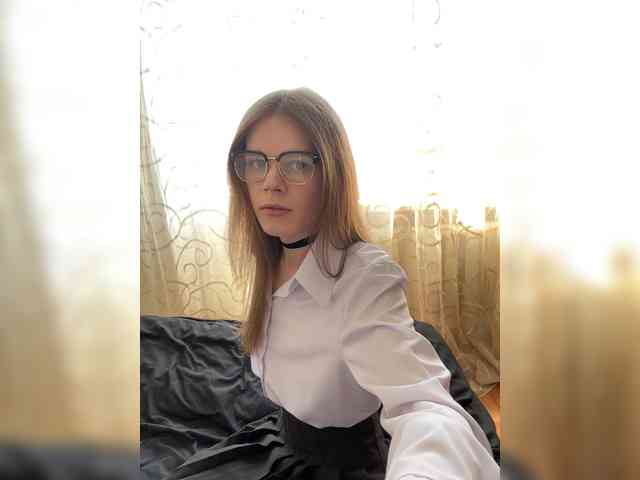 Smile12 Live Webcam on BongaCams