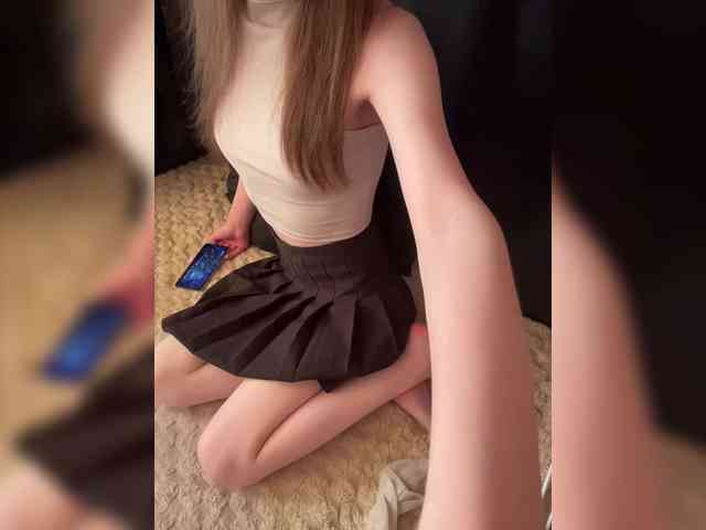 Smile12 Live Webcam on BongaCams