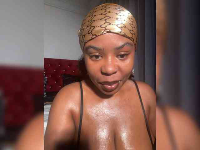 KaeBloom webcam