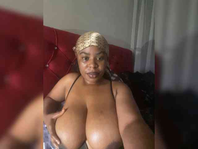 KaeBloom webcam