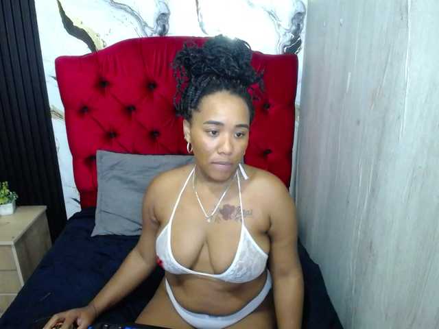 pamela-ebony live webcam show