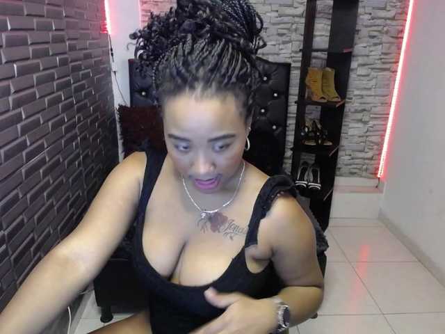 pamela-ebony live webcam show