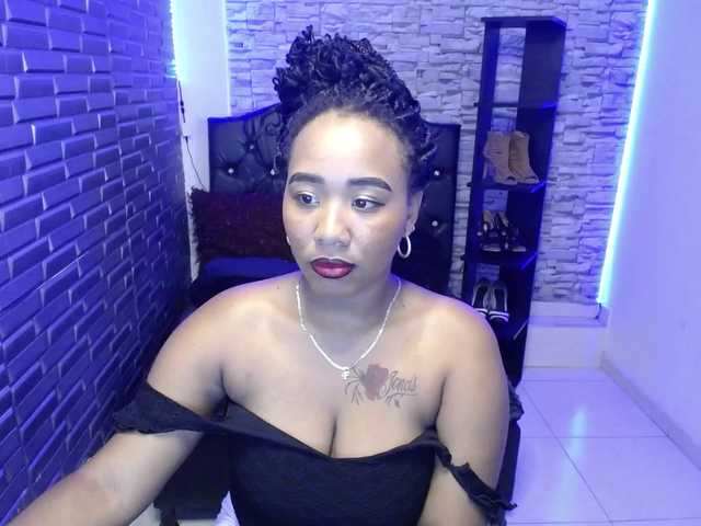 pamela-ebony live webcam show