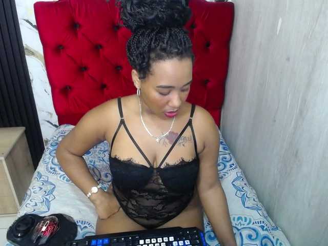pamela-ebony live cam on BongaCams