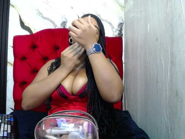pamela-ebony live webcam show