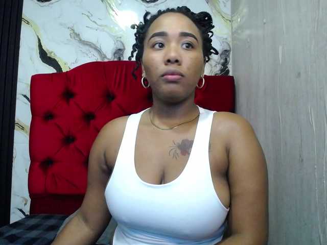 pamela-ebony live cam on UnifiedCams