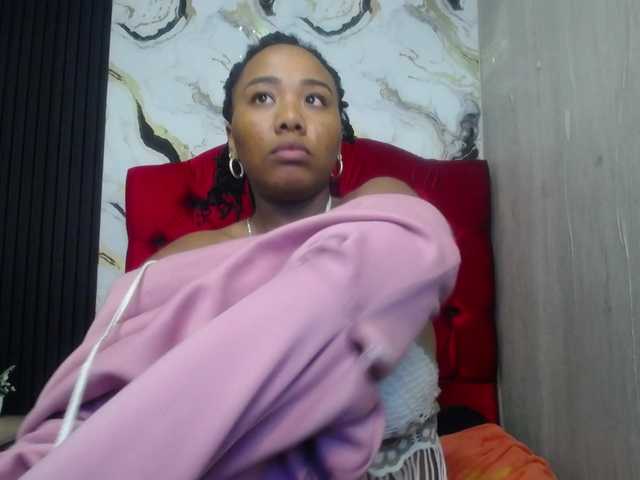 pamela-ebony live cam on 