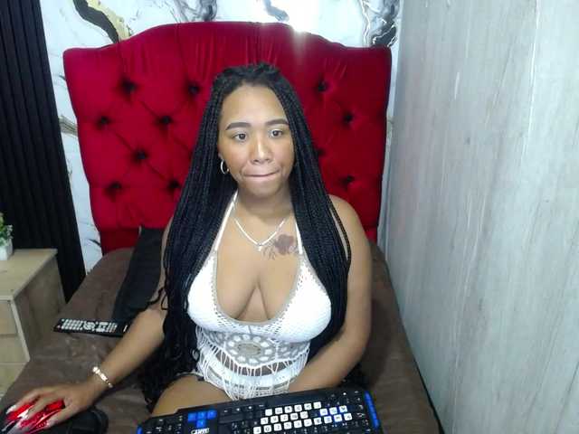 pamela-ebony live webcam show
