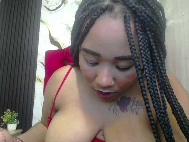 pamela-ebony live cam on BongaCams