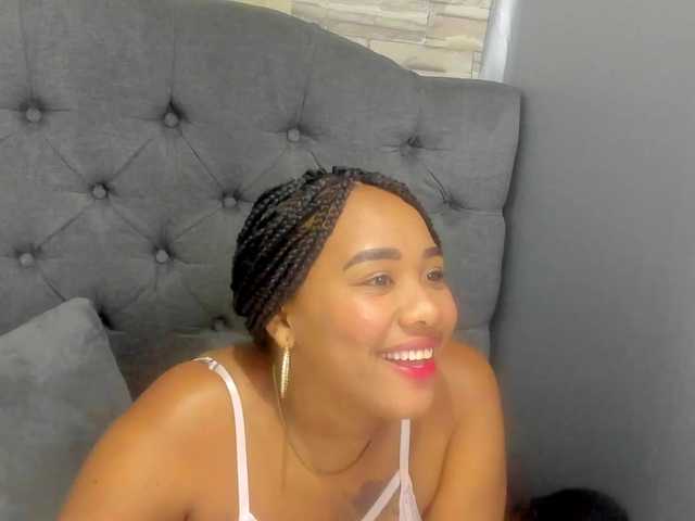 pamela-ebony live cam on BongaCams