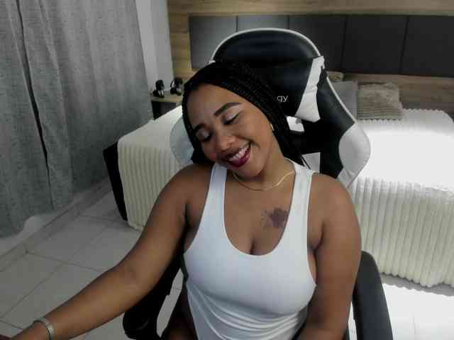 pamela-ebony webcam
