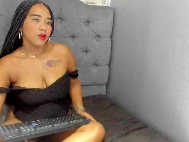 pamela-ebony webcam