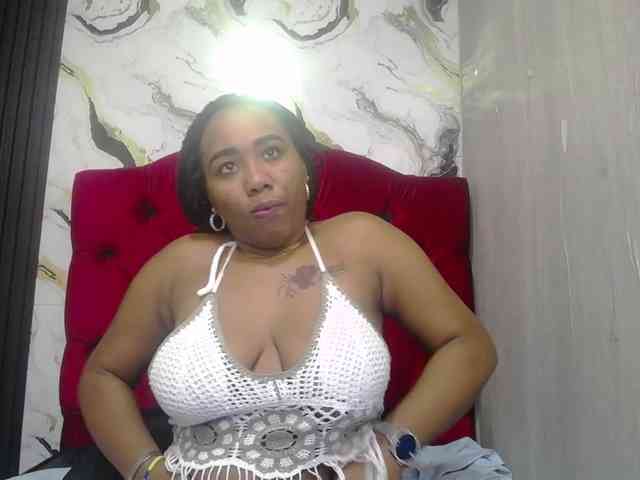 pamela-ebony webcam