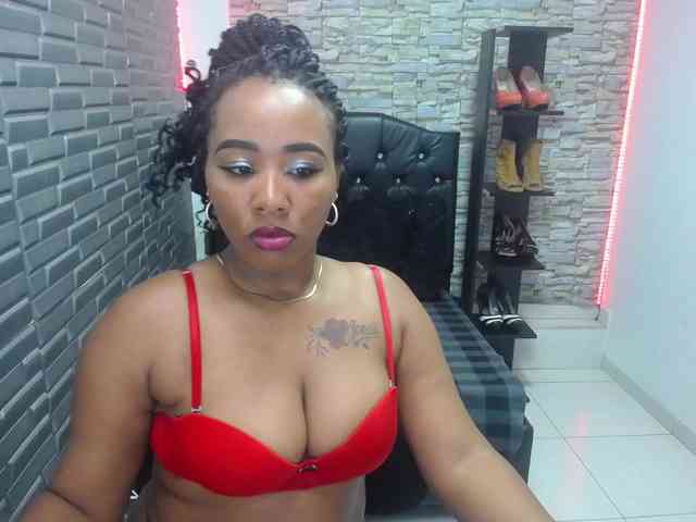 pamela-ebony webcam