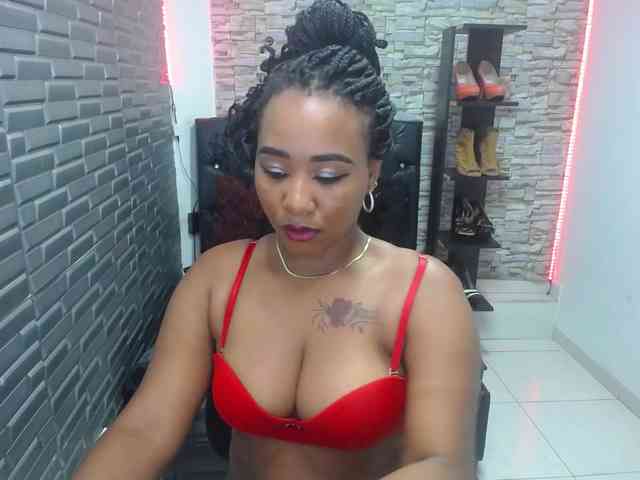 pamela-ebony webcam