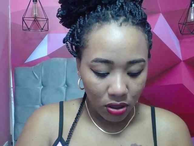 Modelo: pamela-ebony