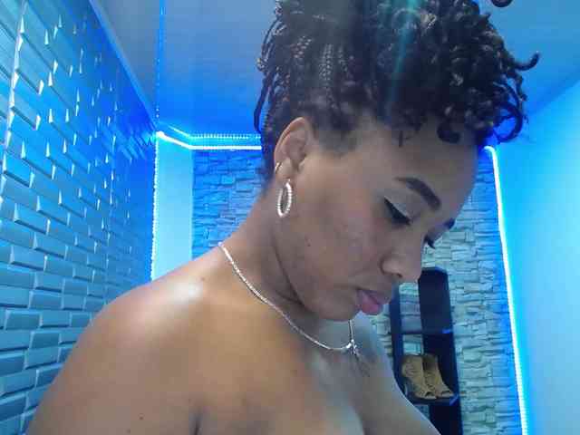 pamela-ebony