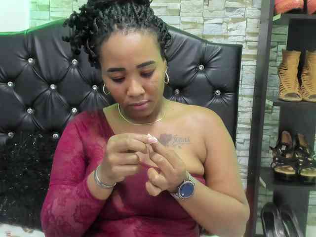 pamela-ebony pamela-ebony