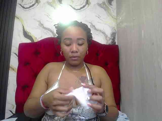 pamela-ebony webcam
