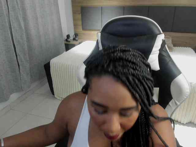 pamela-ebony webcam