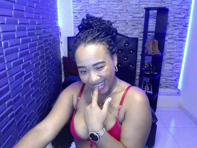 pamela-ebony webcam