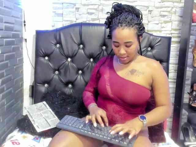 pamela-ebony webcam