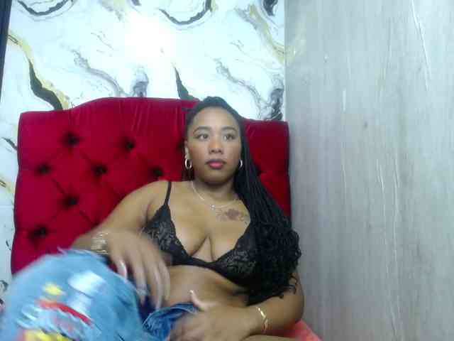 pamela-ebony webcam