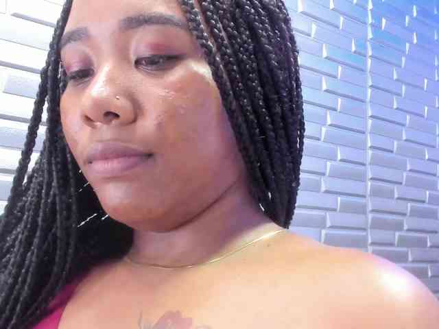 pamela-ebony pamela-ebony