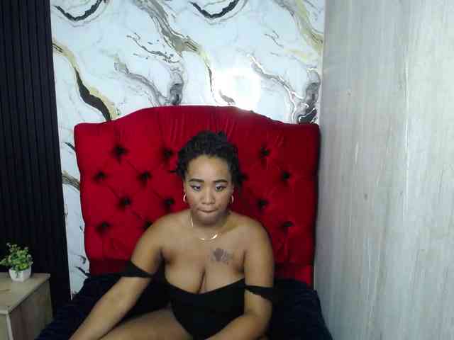 pamela-ebony pamela-ebony