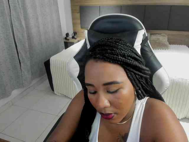 pamela-ebony webcam