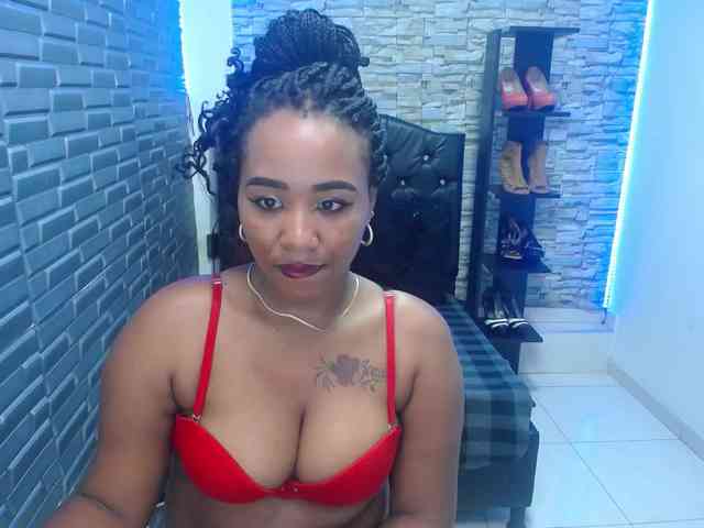 Modelo: pamela-ebony