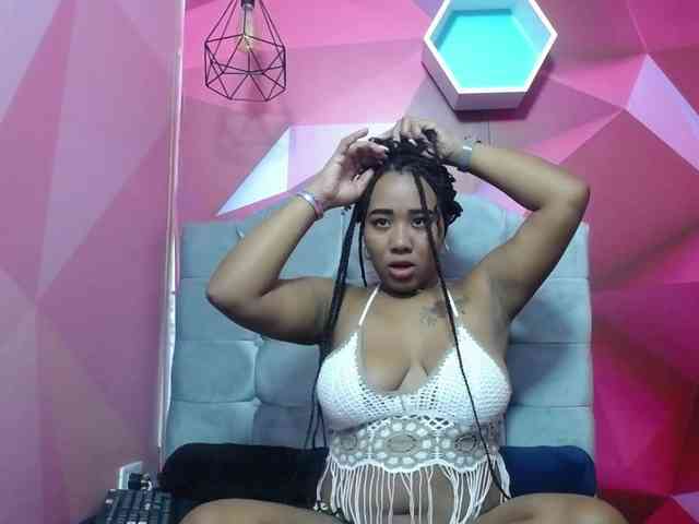 pamela-ebony webcam