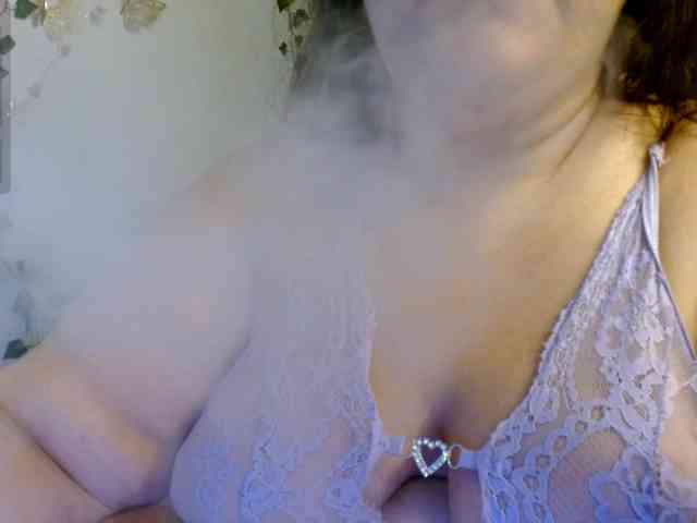 kyra-vex webcam